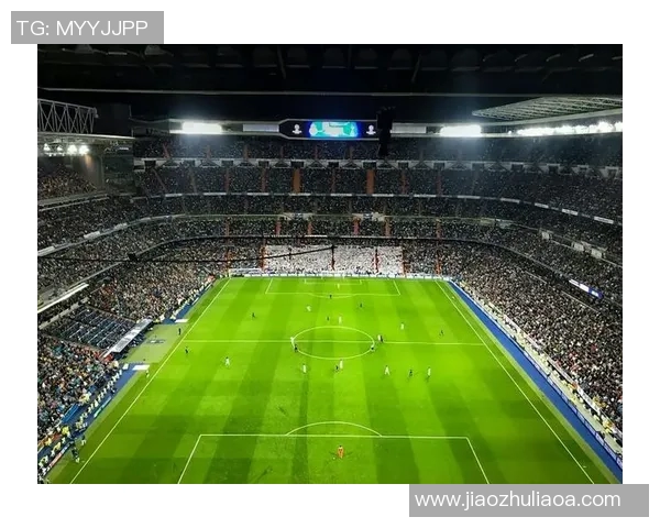 卷发球星驰骋绿茵场展现独特风采点燃全球足球激情